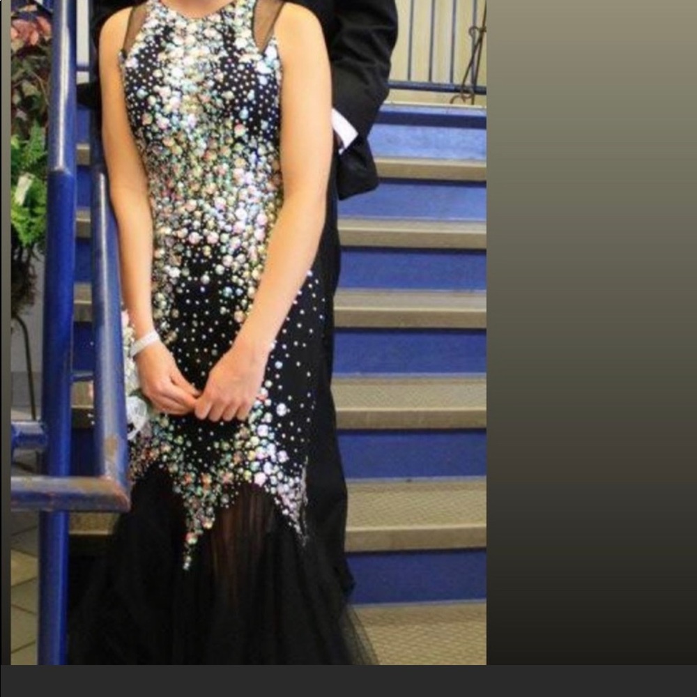 Black prom dress